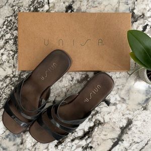 Vtg Unisa Sandals